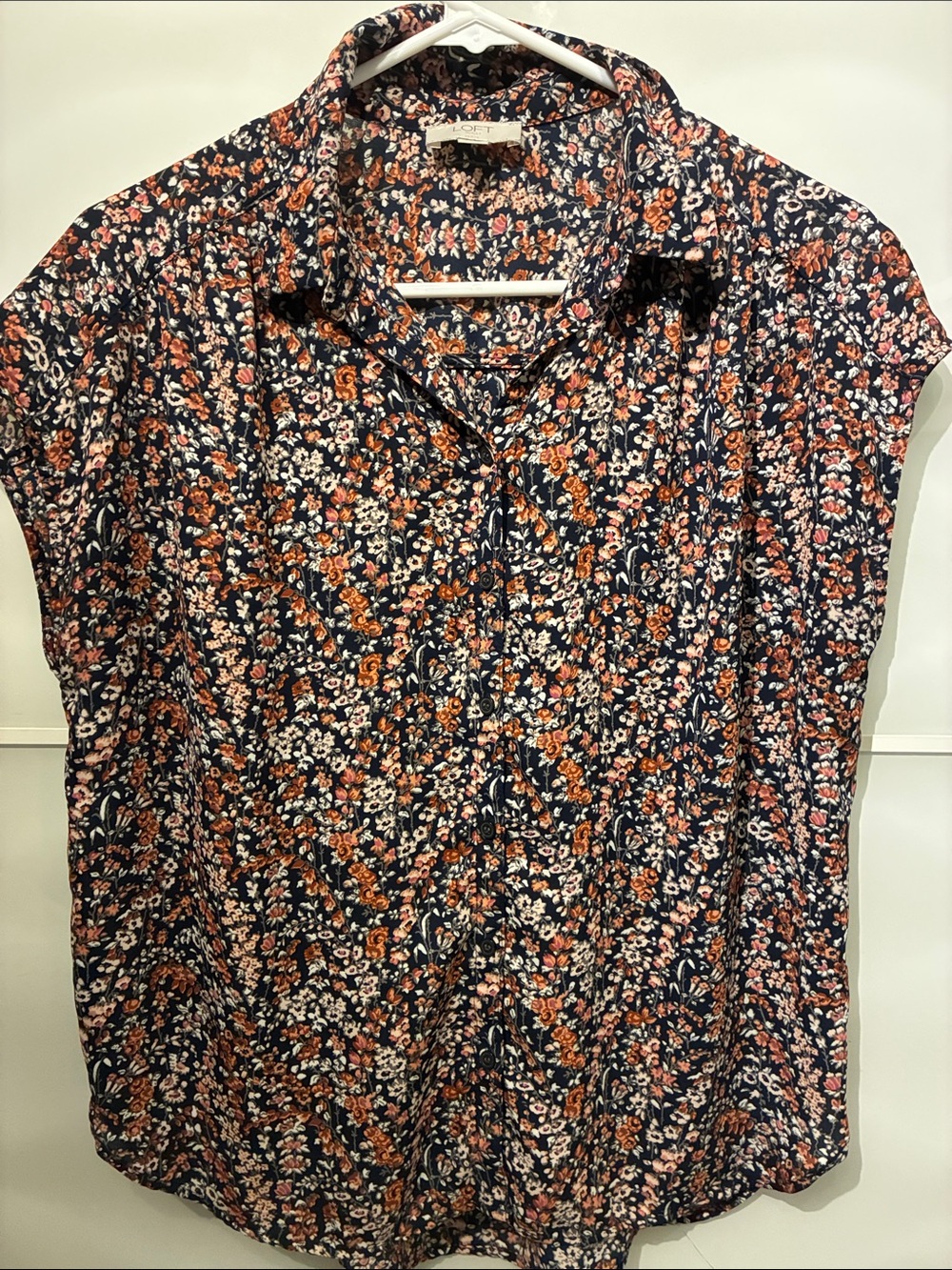 LOFT Navy & Coral Floral Button-Front Top